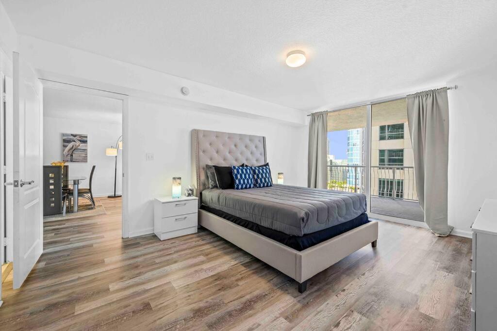 Unique 1 Bed 1 Bath • Brickell • Bay & Views Apartamento